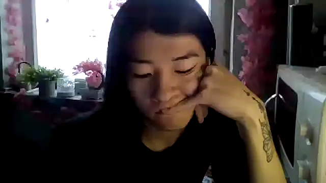 CarlyJoy online show from December 2025 09:12:01 AM