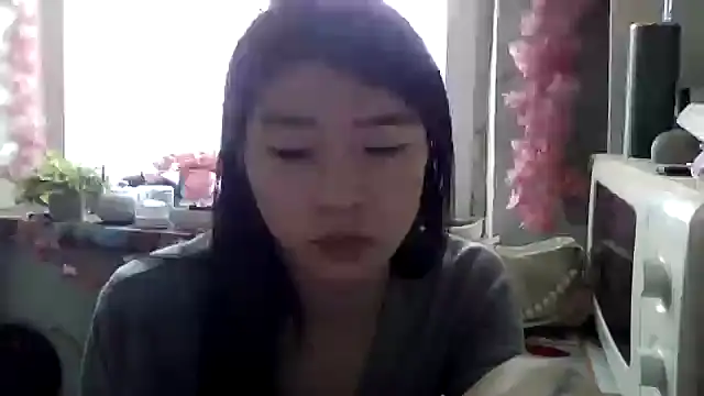 CarlyJoy online show from February 2026 09:27:02 AM