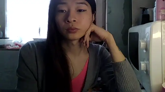 CarlyJoy online show from March 2025 08:00:01 AM