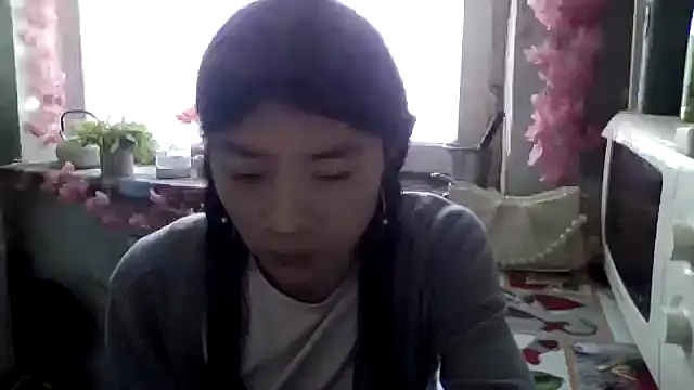 CarlyJoy online show from November 2025 11:02:01 AM