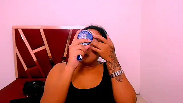 big alondra x online show from October 2025 07:36:01 PM