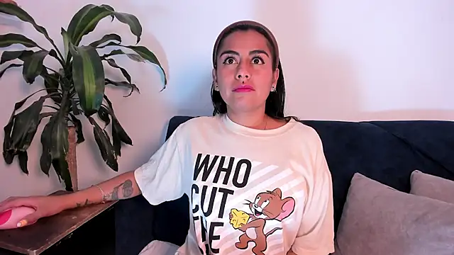 im amber online show from October 2025 02:05:01 PM