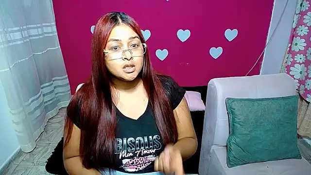 Snapshot of violeta_rous chatting on May 2026 02:51:01 AM violeta rous online show from May 2026 02:51:01 AM