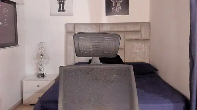 paul rogerr online show from November 2025 12:58:02 AM