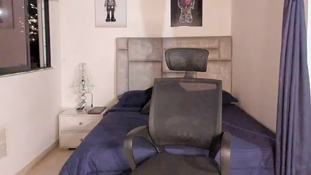 paul rogerr online show from October 2025 06:12:01 AM