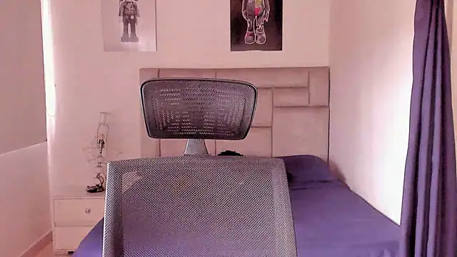 paul rogerr online show from November 2025 04:45:02 PM