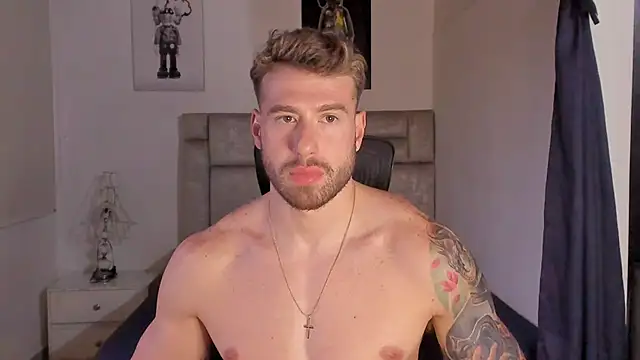 paul rogerr online show from November 2025 10:24:01 PM