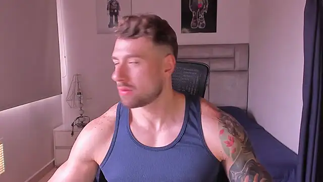 paul rogerr online show from December 2025 06:00:01 PM