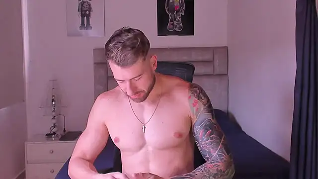 paul rogerr online show from October 2025 06:18:02 PM