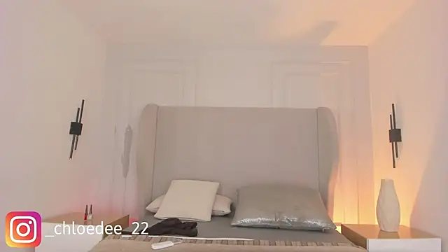 chloe d online show from January 2026 09:12:01 AM