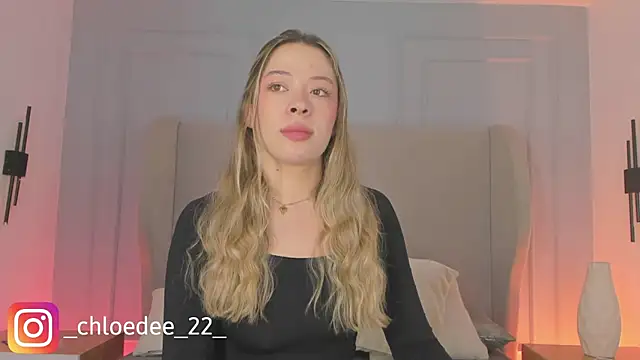 chloe d online show from February 2026 01:00:01 PM