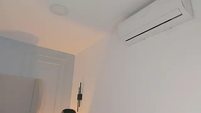 chloe d online show from March 2026 11:43:01 AM