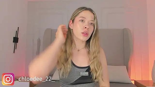 chloe d online show from February 2026 11:10:01 AM