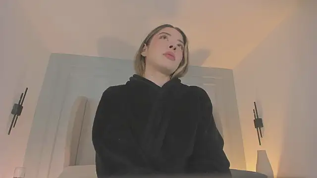 chloe d online show from May 2026 01:12:02 PM