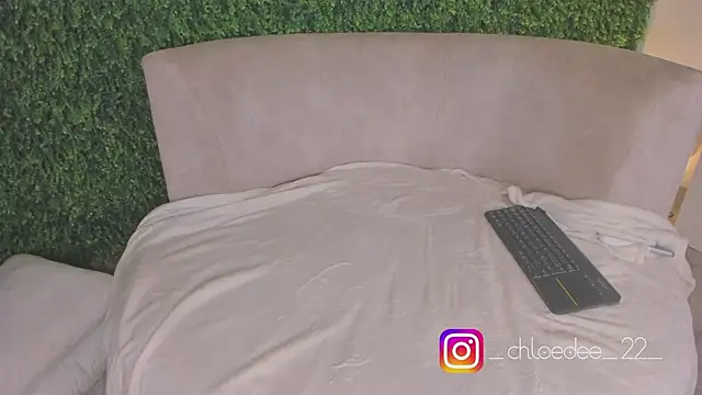 Snapshot of chloe_d chatting on September 2025 11:38:01 AM chloe d online show from September 2025 11:38:01 AM