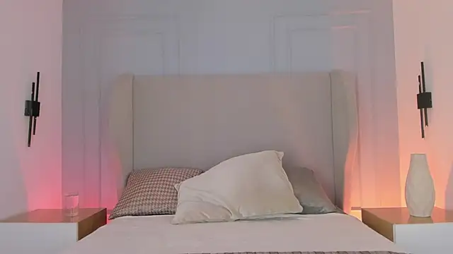 chloe d online show from March 2026 12:50:02 PM