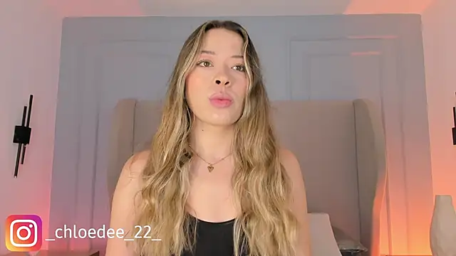 chloe d online show from February 2026 12:35:01 PM