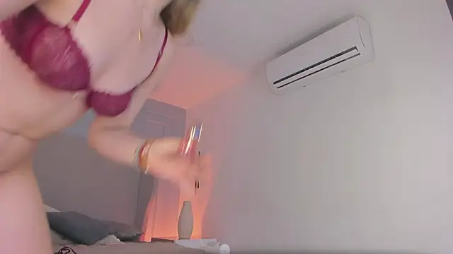 chloe d online show from March 2026 12:20:01 PM