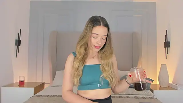 chloe d online show from May 2026 10:36:01 PM