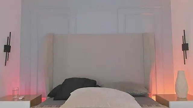 chloe d online show from March 2026 12:21:01 PM