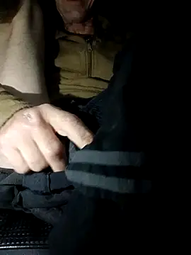 deepstroker42071 online show from November 2025 05:34:02 AM