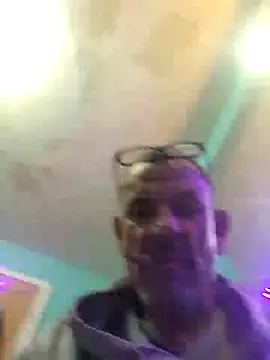 Snapshot of deepstroker42071 chatting on December 2024 01:06:01 PM deepstroker42071 online show from December 2024 01:06:01 PM