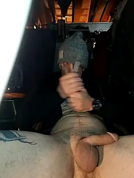 deepstroker42071 online show from January 2026 05:09:02 PM