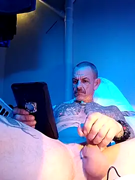 deepstroker42071 online show from December 2025 10:28:02 AM