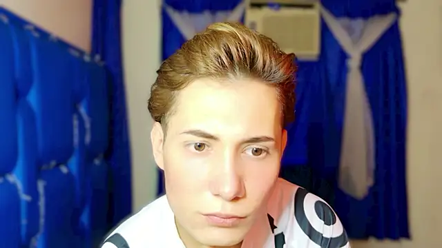 the littleangel1 online show from February 2026 11:32:01 AM