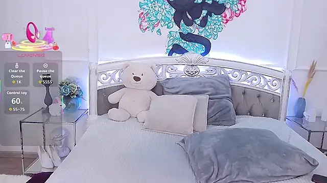 CrissyTaylor online show from November 2025 03:43:01 AM