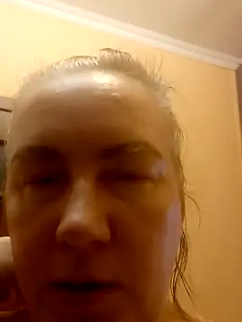 stiflers momy online show from April 2026 12:22:02 PM