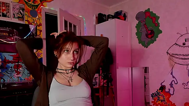 Sunny Mouse  online show from May 2026 06:46:02 PM