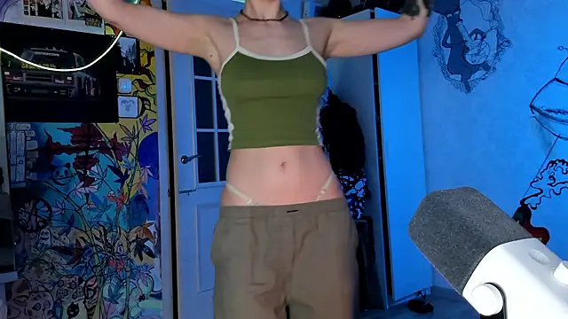 Sunny Mouse  online show from February 2025 05:01:02 PM