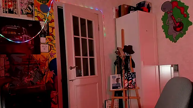 Sunny Mouse  online show from April 2026 07:40:02 PM