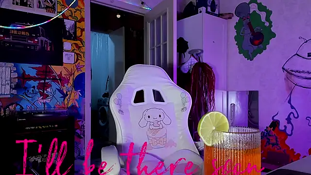 Sunny Mouse  online show from September 2025 04:42:01 PM