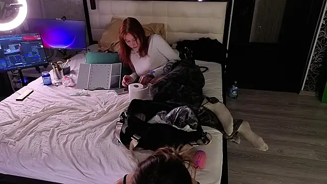 Sunny Mouse  online show from March 2026 06:52:02 PM