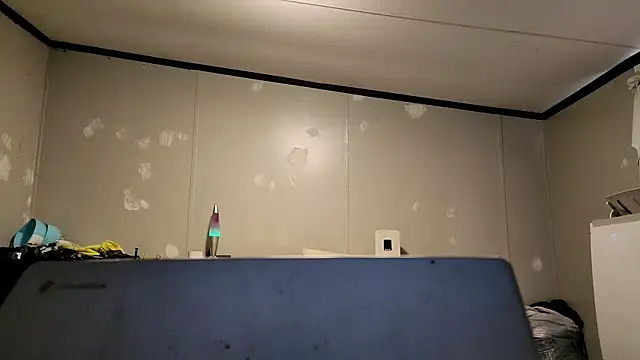 Bi curious86 online show from November 2025 09:24:01 PM