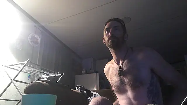 Snapshot of Bi_curious86 chatting on October 2025 03:19:02 AM Bi curious86 online show from October 2025 03:19:02 AM