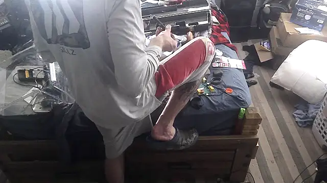 Bi curious86 online show from April 2026 10:24:02 PM