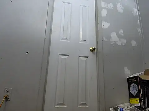 Bi curious86 online show from January 2026 12:17:01 AM