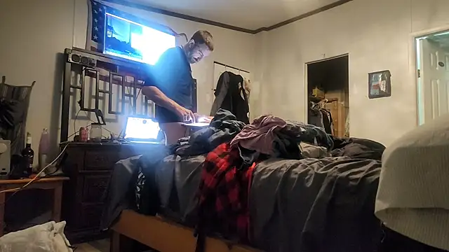 Bi curious86 online show from March 2026 06:24:02 AM