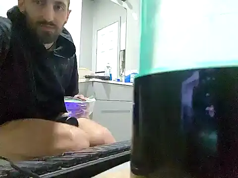 Bi curious86 online show from February 2026 02:06:02 PM