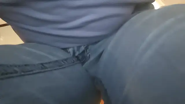 Bi curious86 online show from November 2025 07:51:02 PM