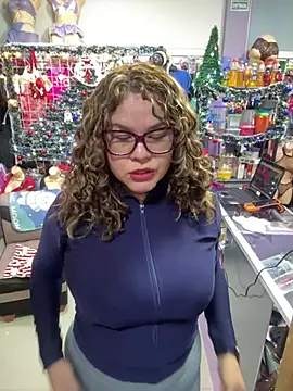 ROSALIALUCY online show from January 2026 06:44:02 PM