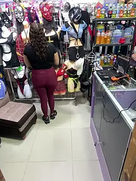 ROSALIALUCY online show from September 2025 12:00:02 PM