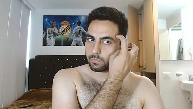 omarmohammedhot2 online show from February 2025 02:41:01 PM