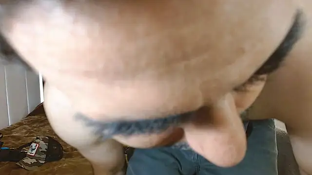 omarmohammedhot2 online show from February 2025 03:42:01 PM
