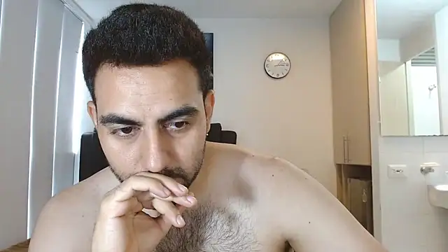 omarmohammedhot2 online show from March 2025 02:32:02 PM