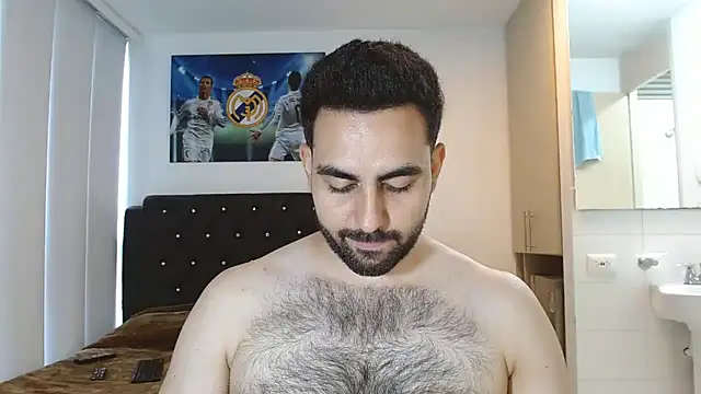 omarmohammedhot2 online show from February 2025 02:32:02 PM