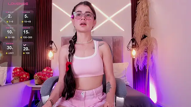 dasha-rodrigues online show from June 2026 01:45:01 PM